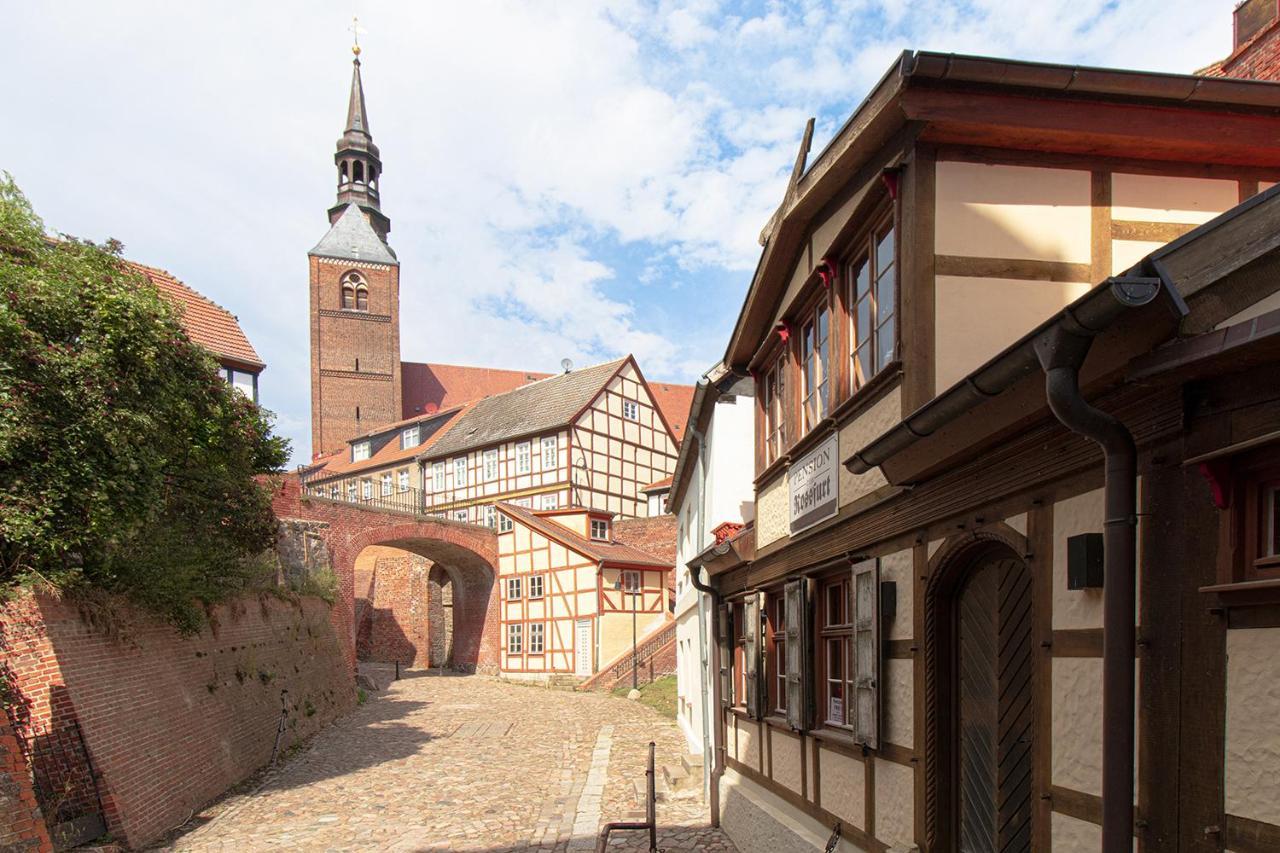 Ferienhaus Zur Rossfurt Tangermünde Exterior foto
